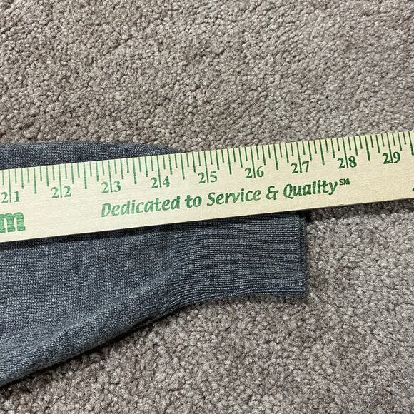 Fairway Greene Cashmere Sweater L Hong Kong Gray 100% Cashmere V Neck - Picture 9 of 9